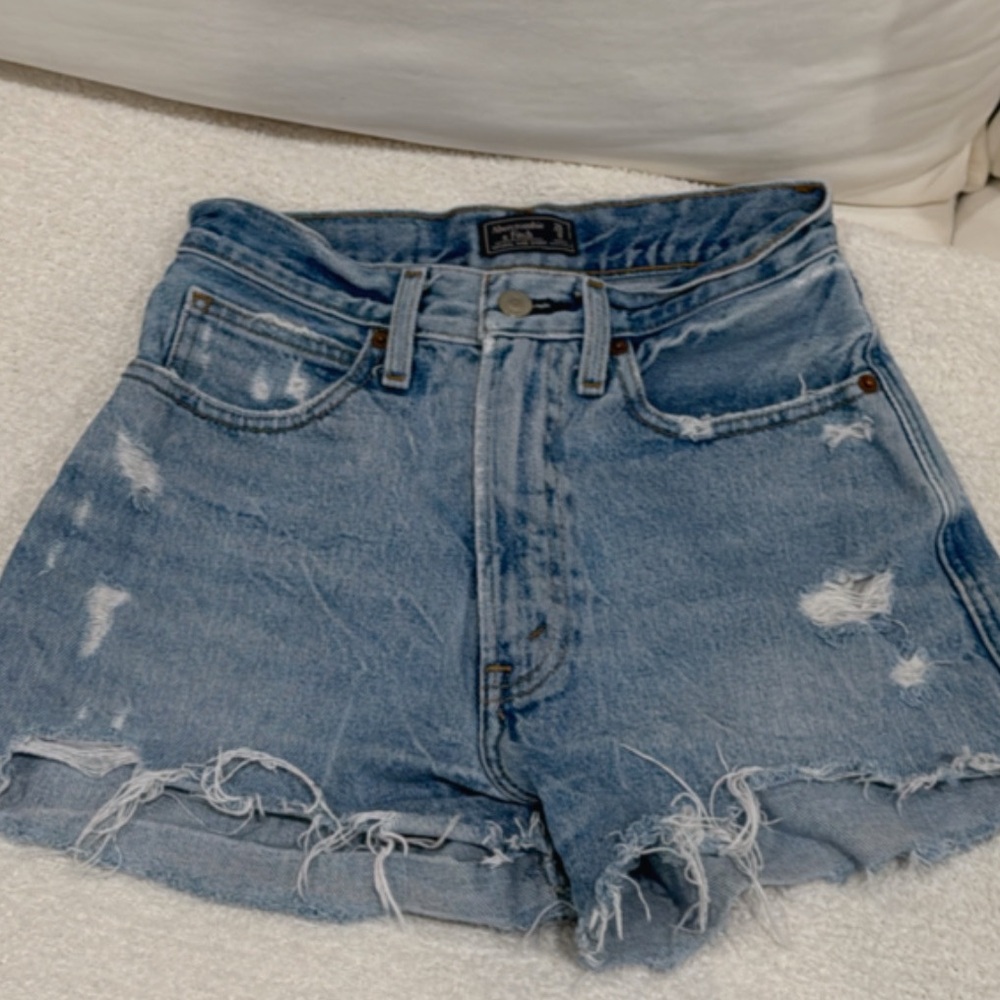 Abercrombie shorts size 24/0